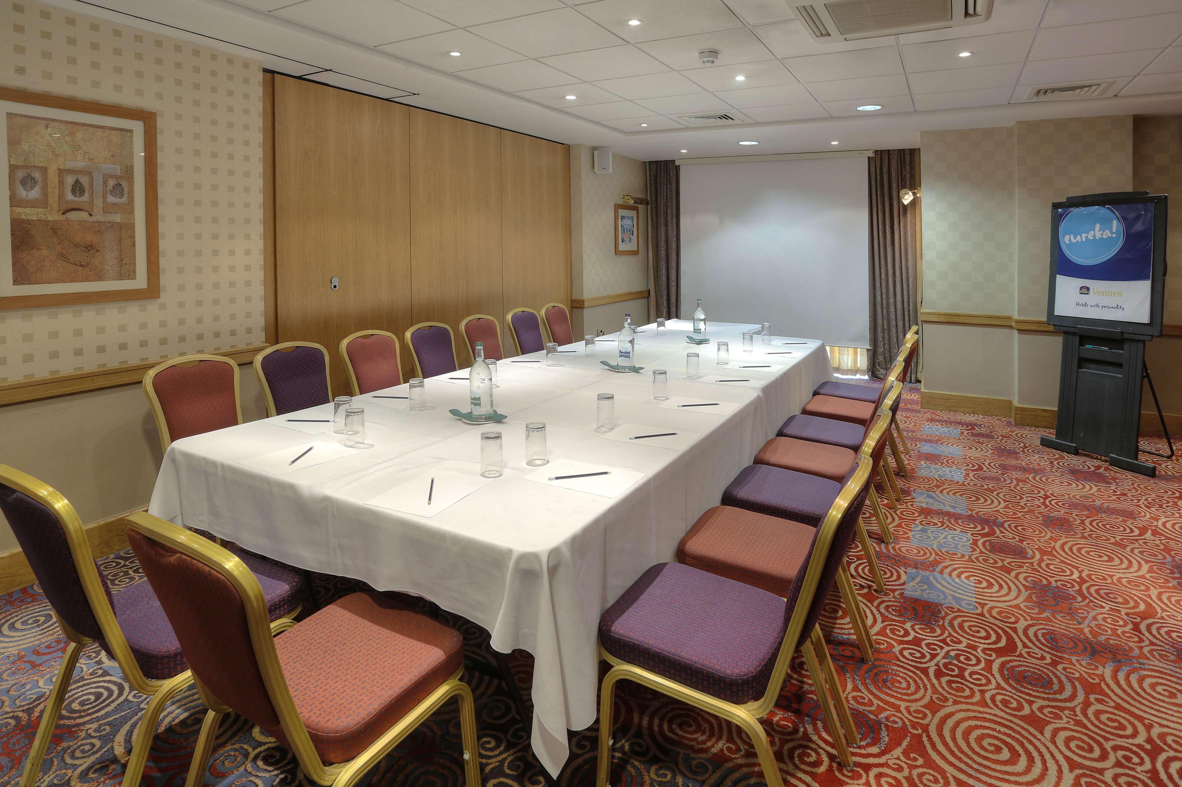 Cresta Court Hotel Altrincham Exterior foto